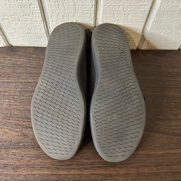 Allbirds Tree Skipper Shoes, size 7. - Picture 4 of 7